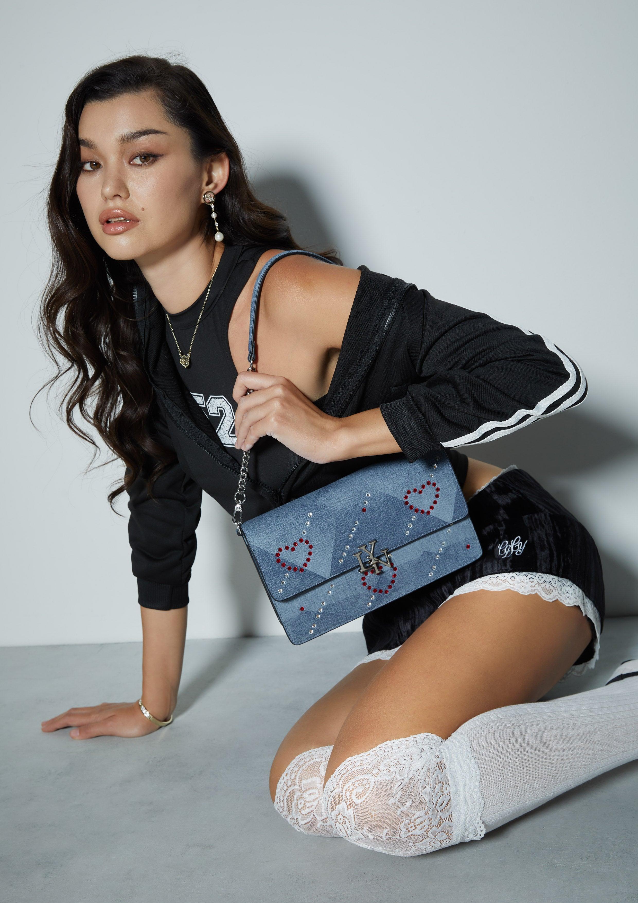 Sweet Heart Shoulder Bag Blue : ร้านลินออนไลน์อย่างเป็นทางการ 