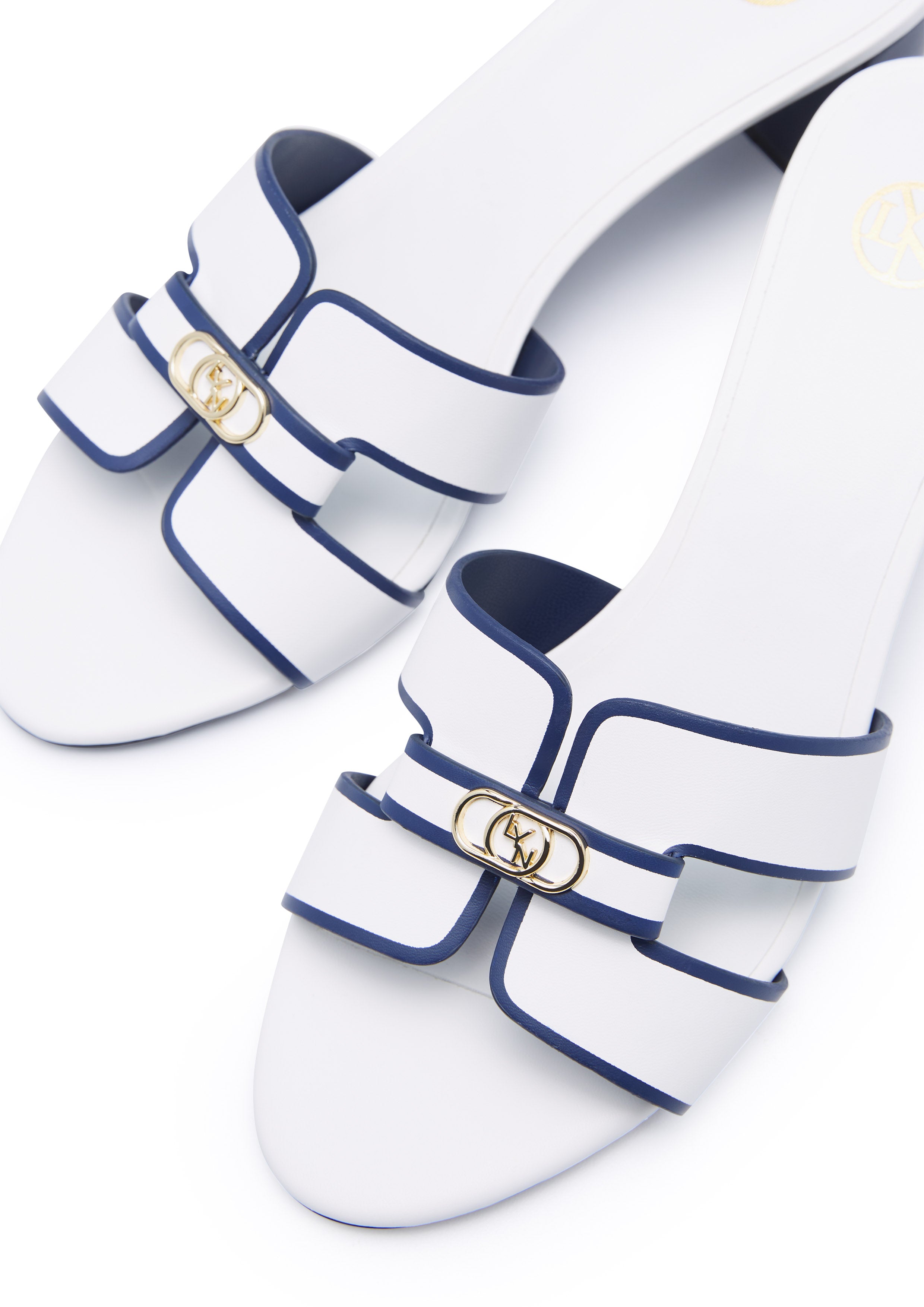 รองเท้าส้นสูง Hey Mid '25