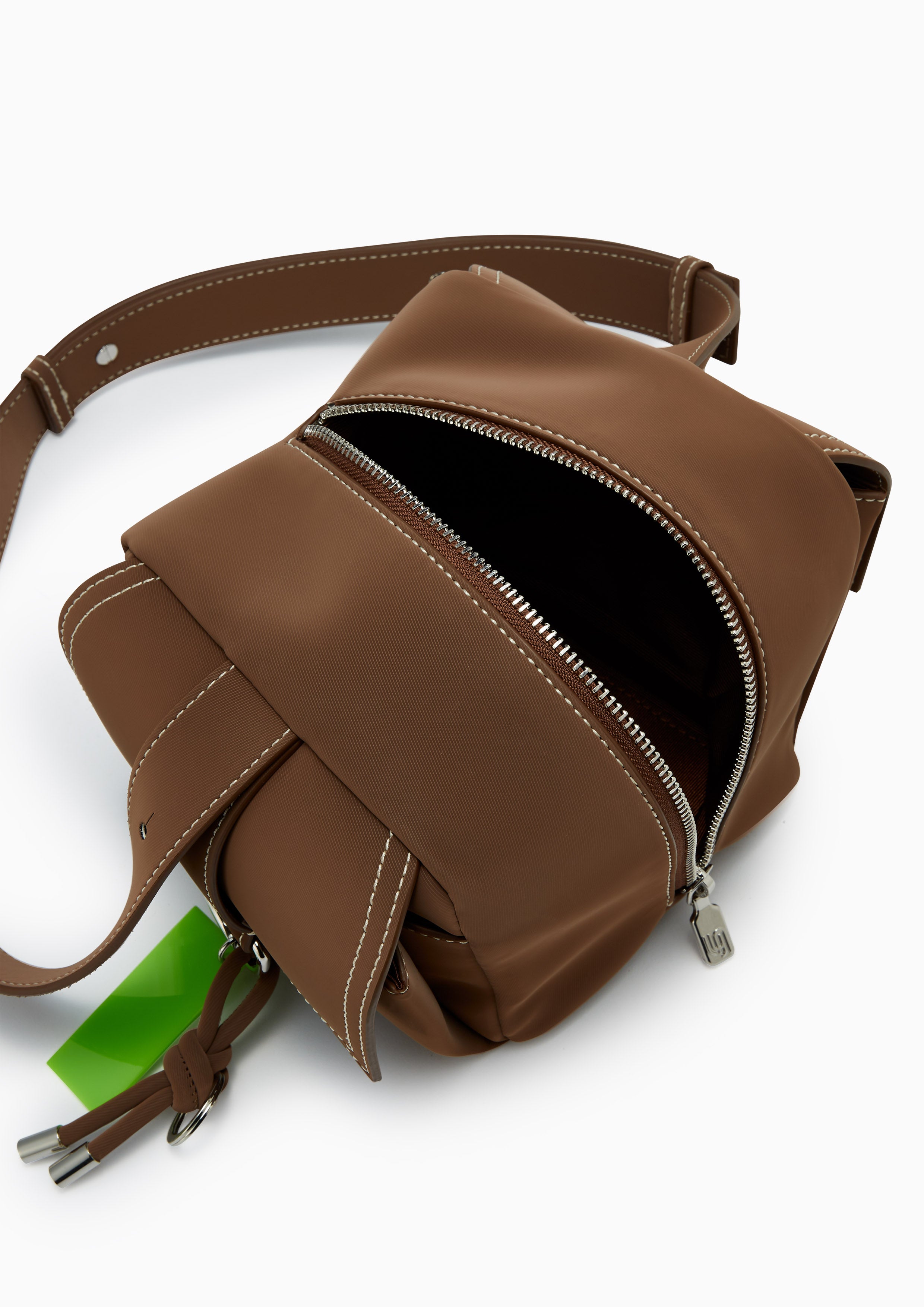 กระเป๋าสะพายไหล่ Walter