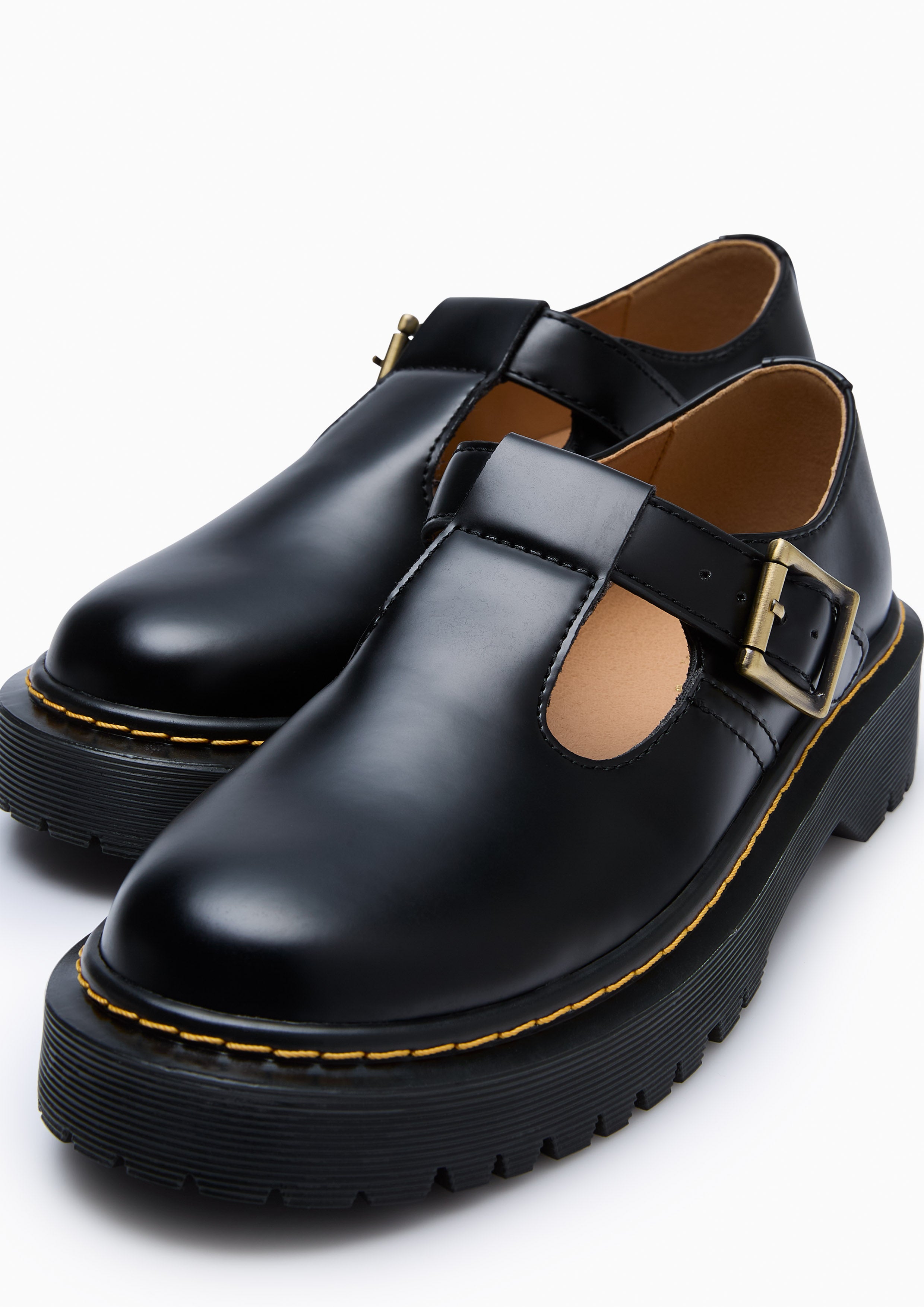 รองเท้าแมรี่เจน Beacon