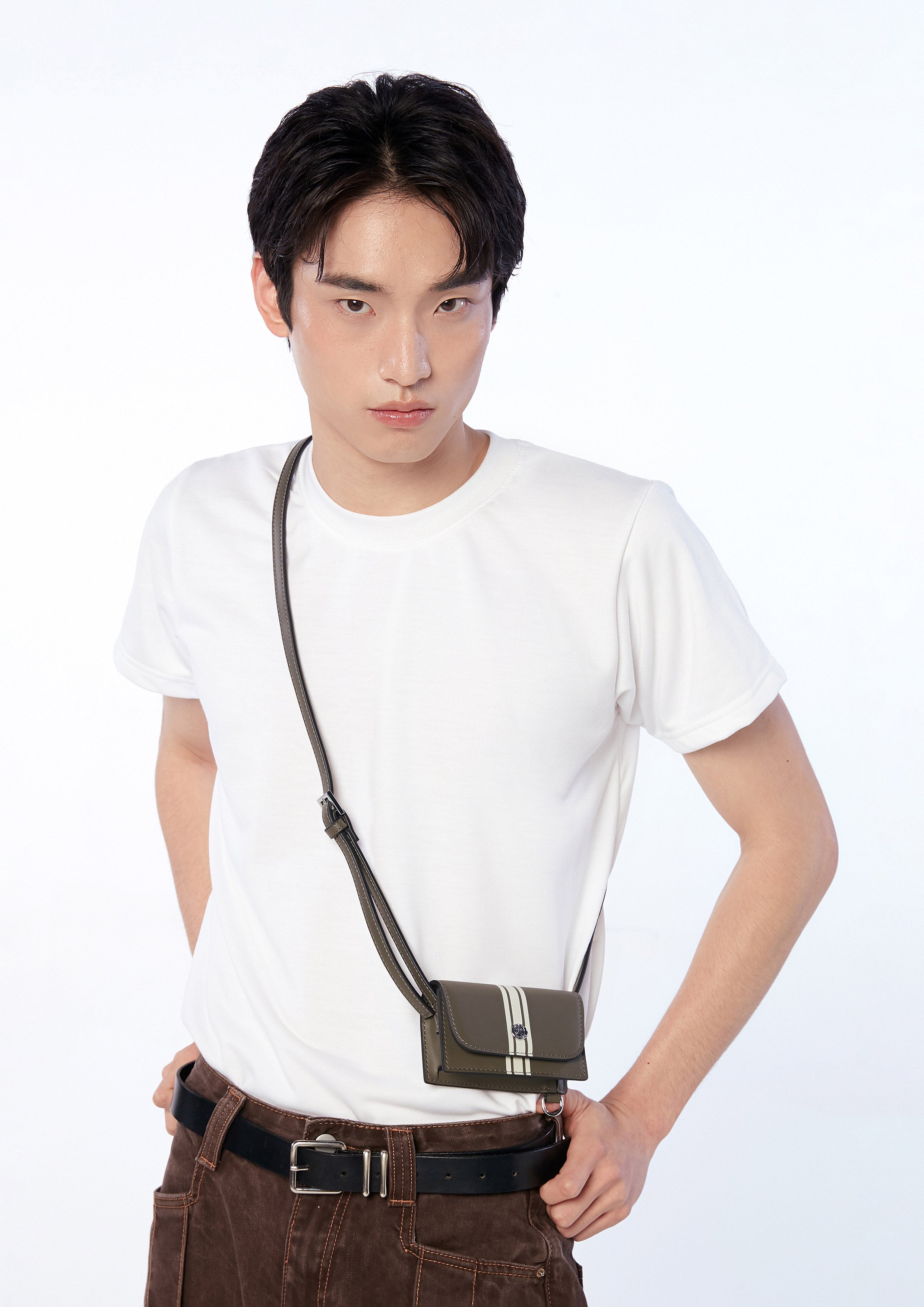 กระเป๋าสตางค์มีสาย Terracotta Infinite